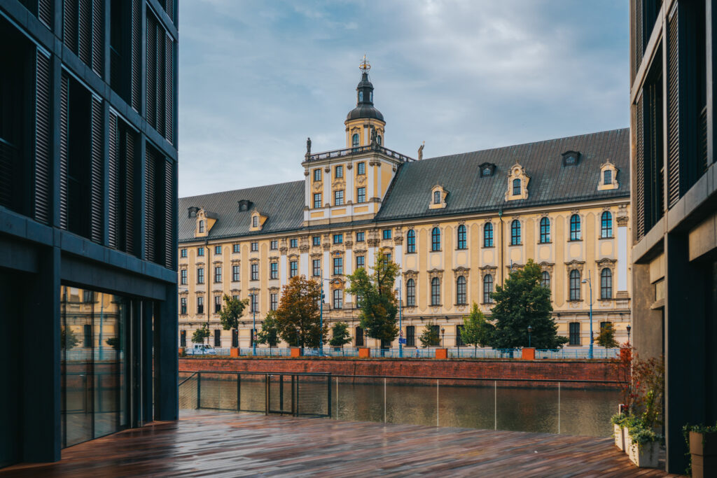 gmach główny UWr