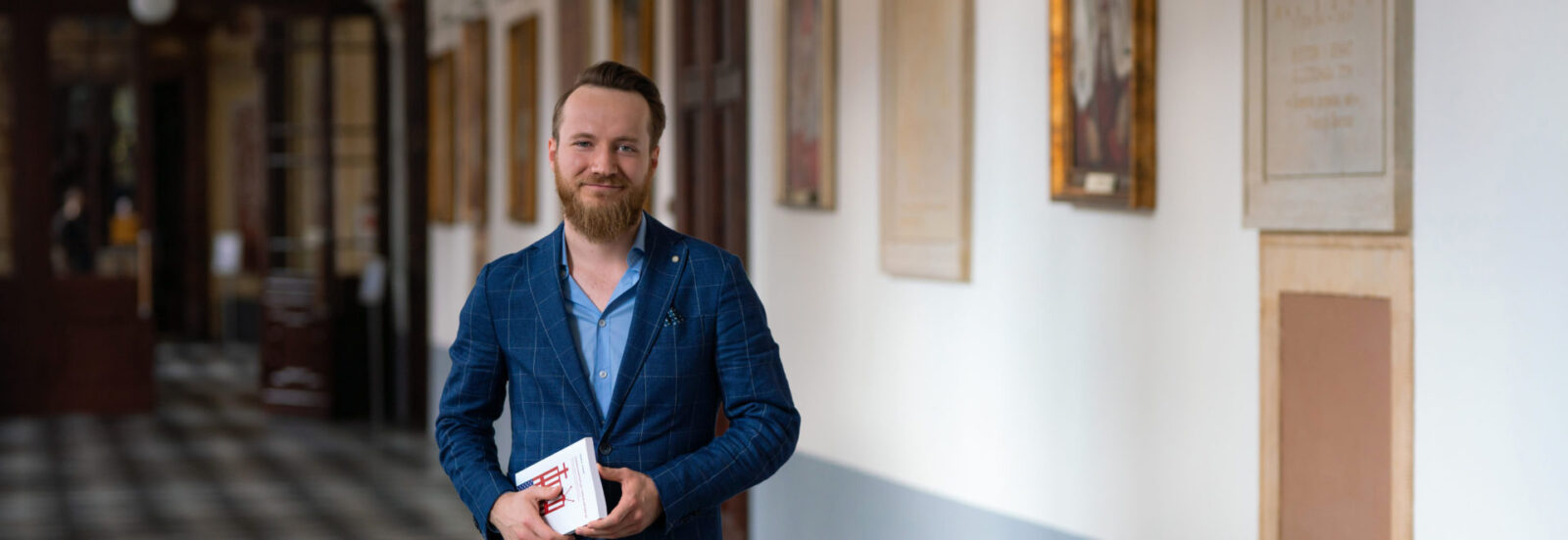 dr. Dawid Junke
