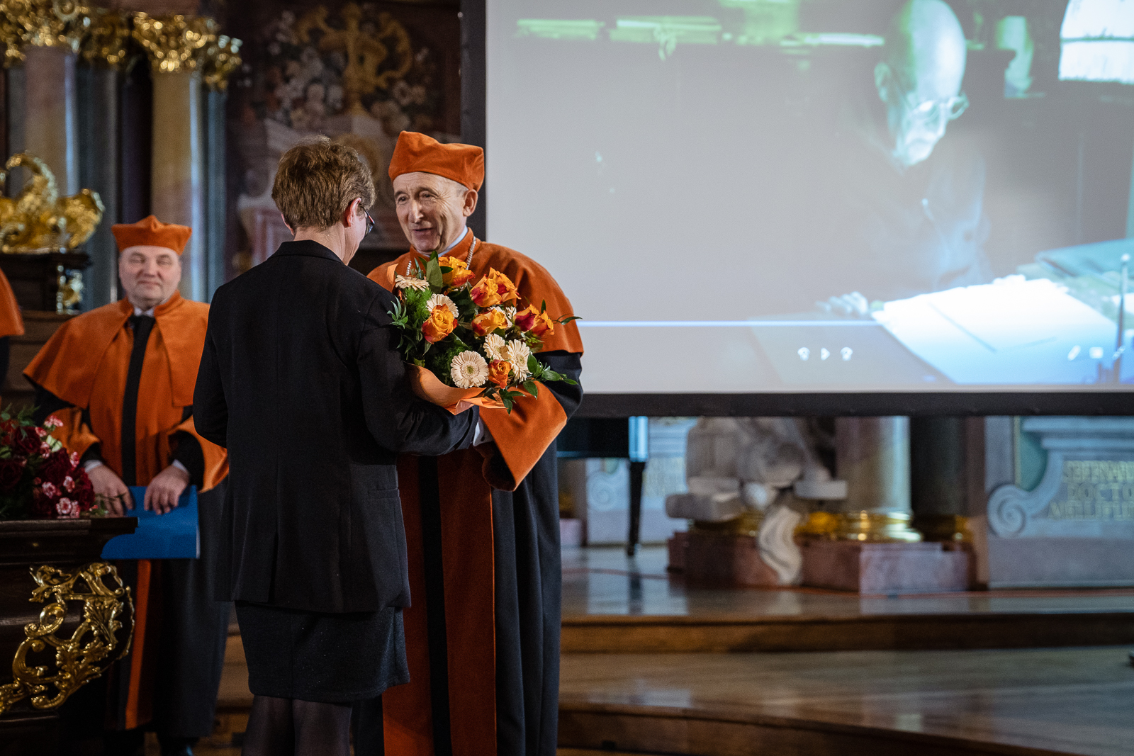 grupa ludzi, Aula Leopoldyńska