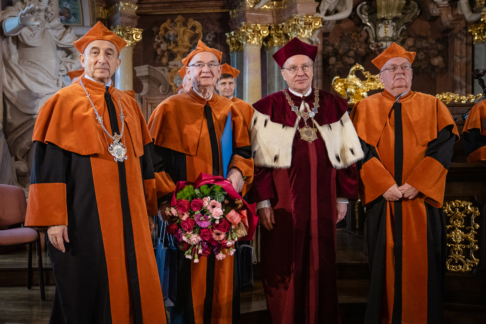 grupa ludzi, Aula Leopoldyńska