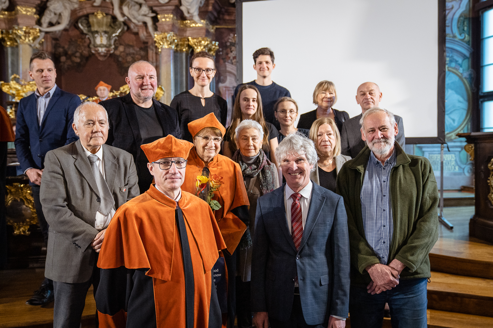 grupa ludzi, Aula Leopoldyńska