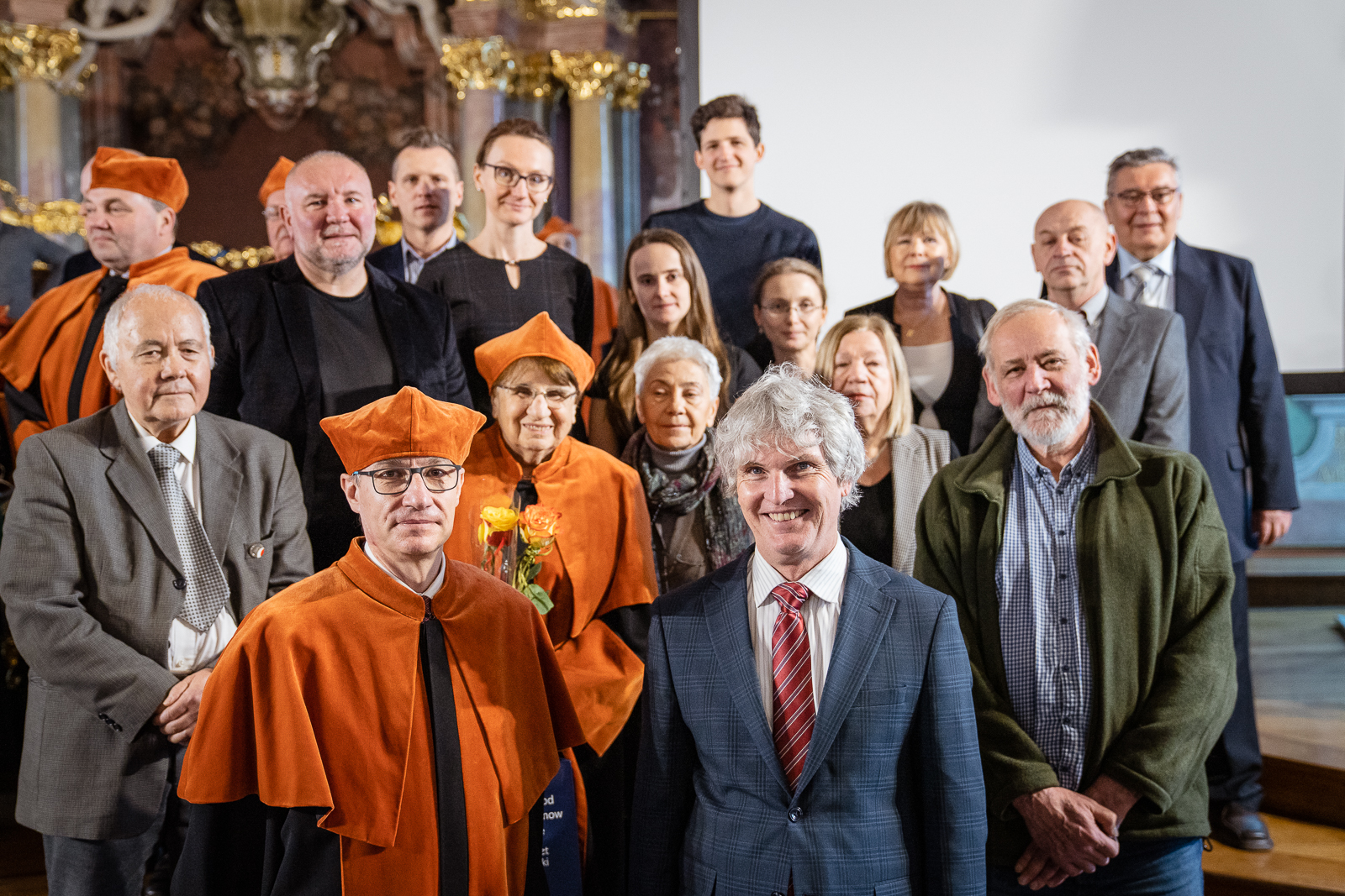 grupa ludzi, Aula Leopoldyńska