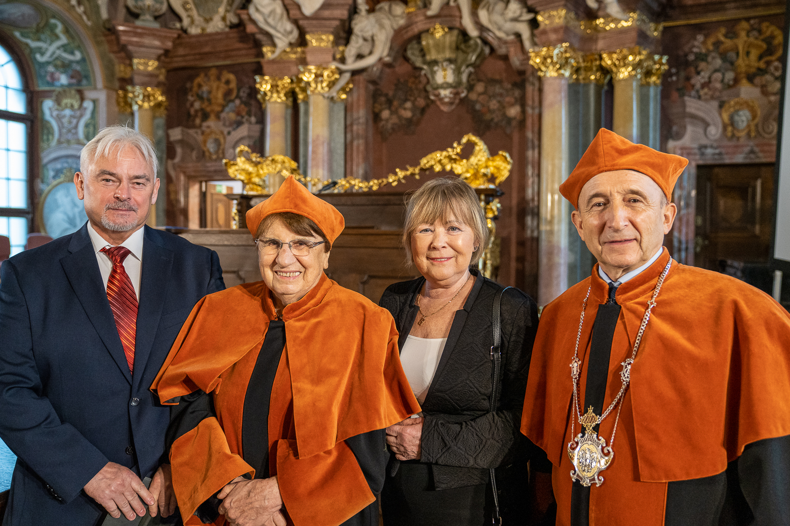 grupa ludzi, Aula Leopoldyńska