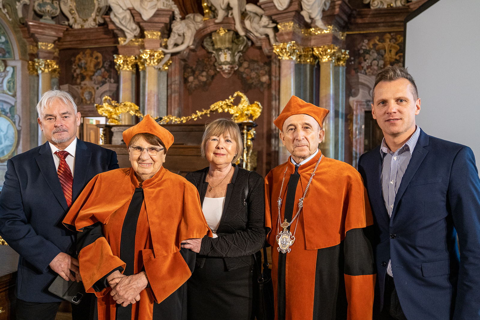grupa ludzi, Aula Leopoldyńska