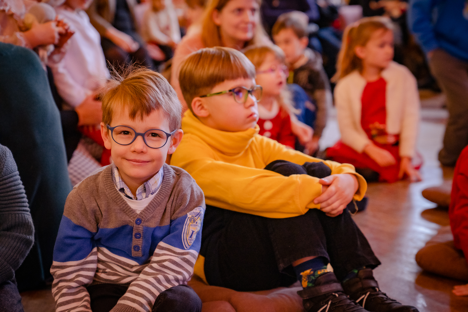 grupa małych dzieci, Oratorium Marianum