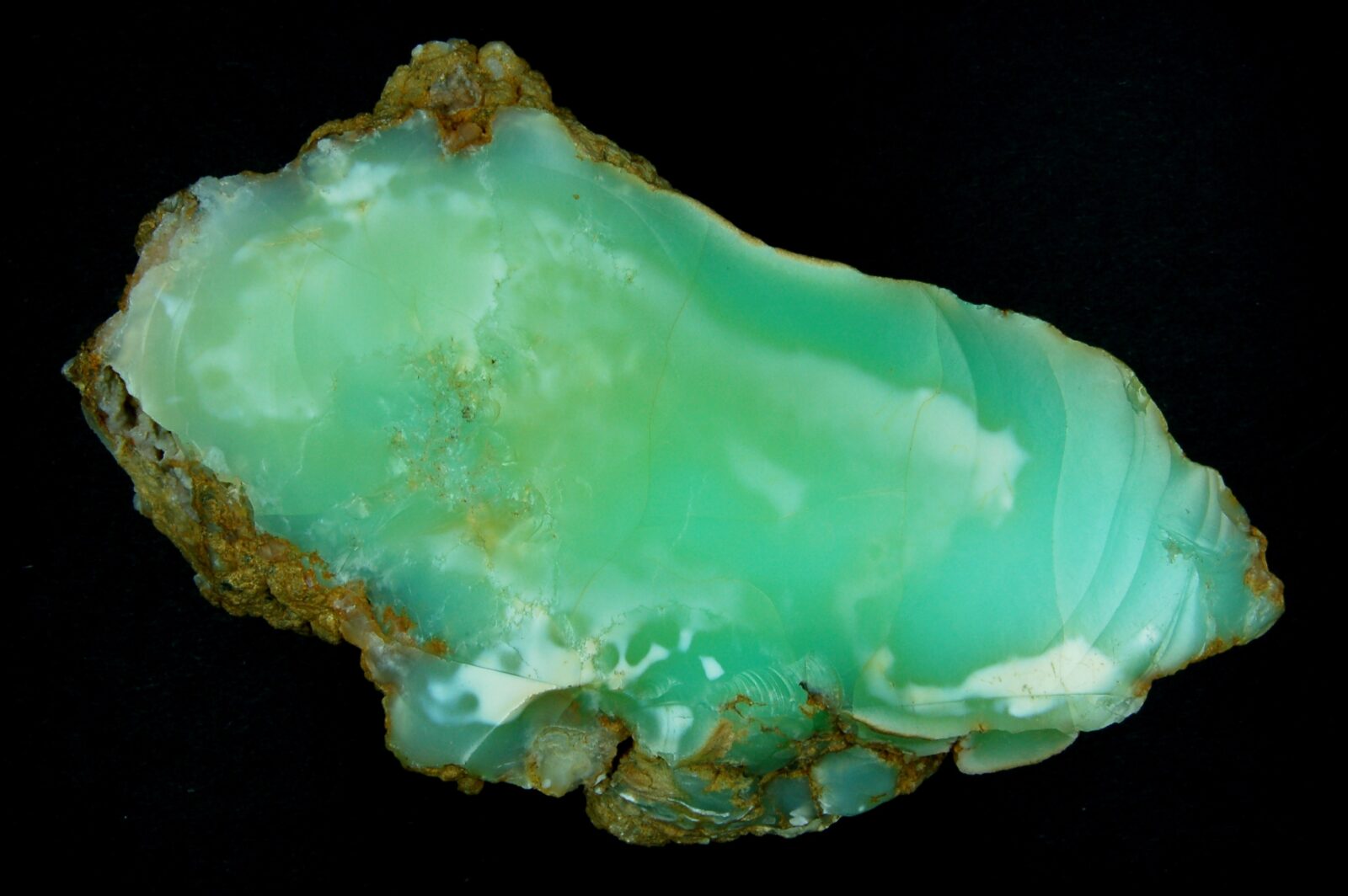 Opal prazowy