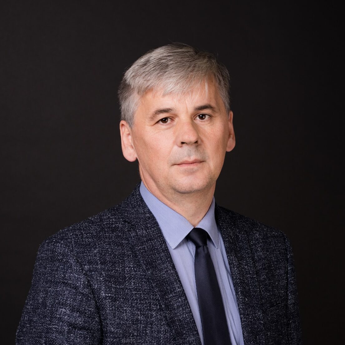 prof. dr hab. Jarosław Syrnyk