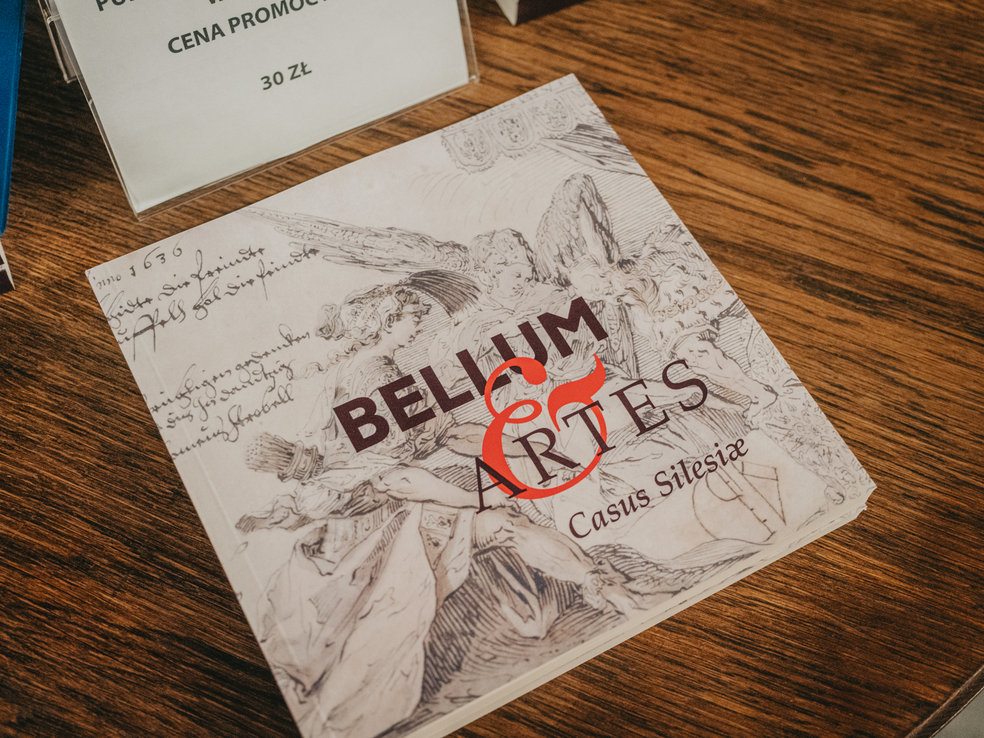 strona tytułowa pubilkacji towarzyszącej wystawie Bellum Artes
