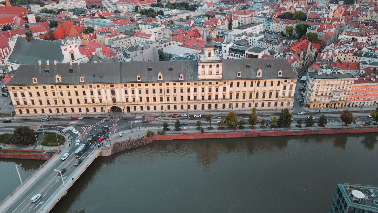 Uniwersytet Wrocławski uwr