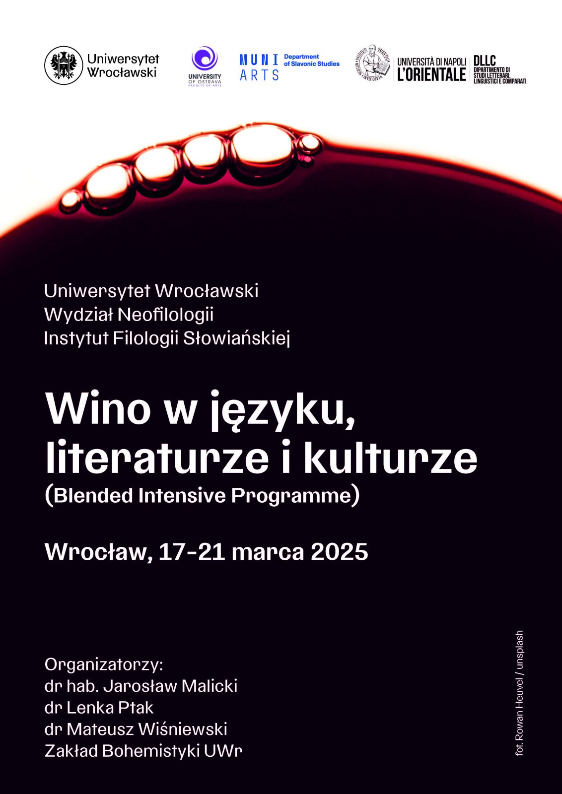 info z grafiką