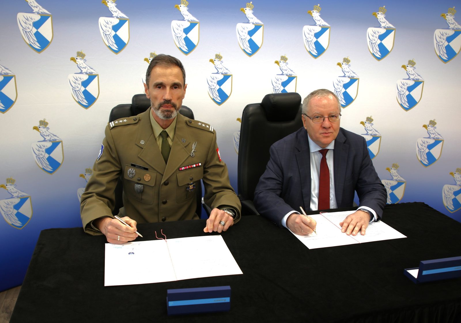 umowa z wojskiem uwr