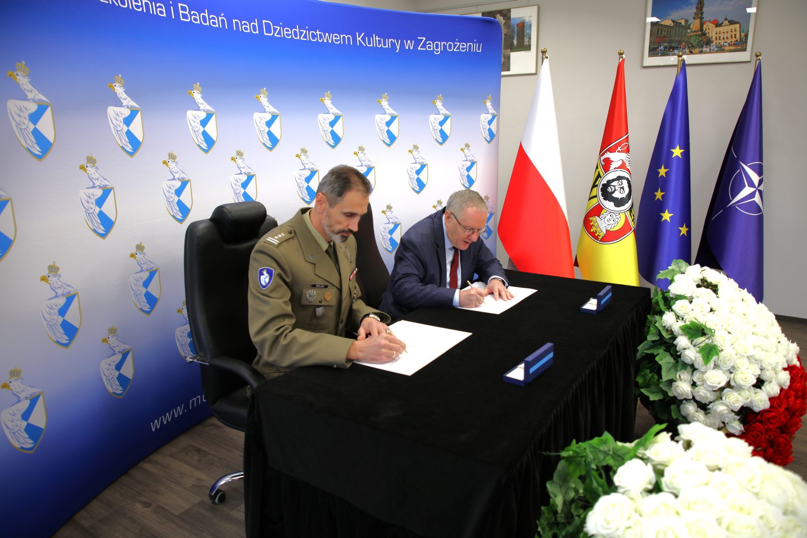 umowa z wojskiem uwr