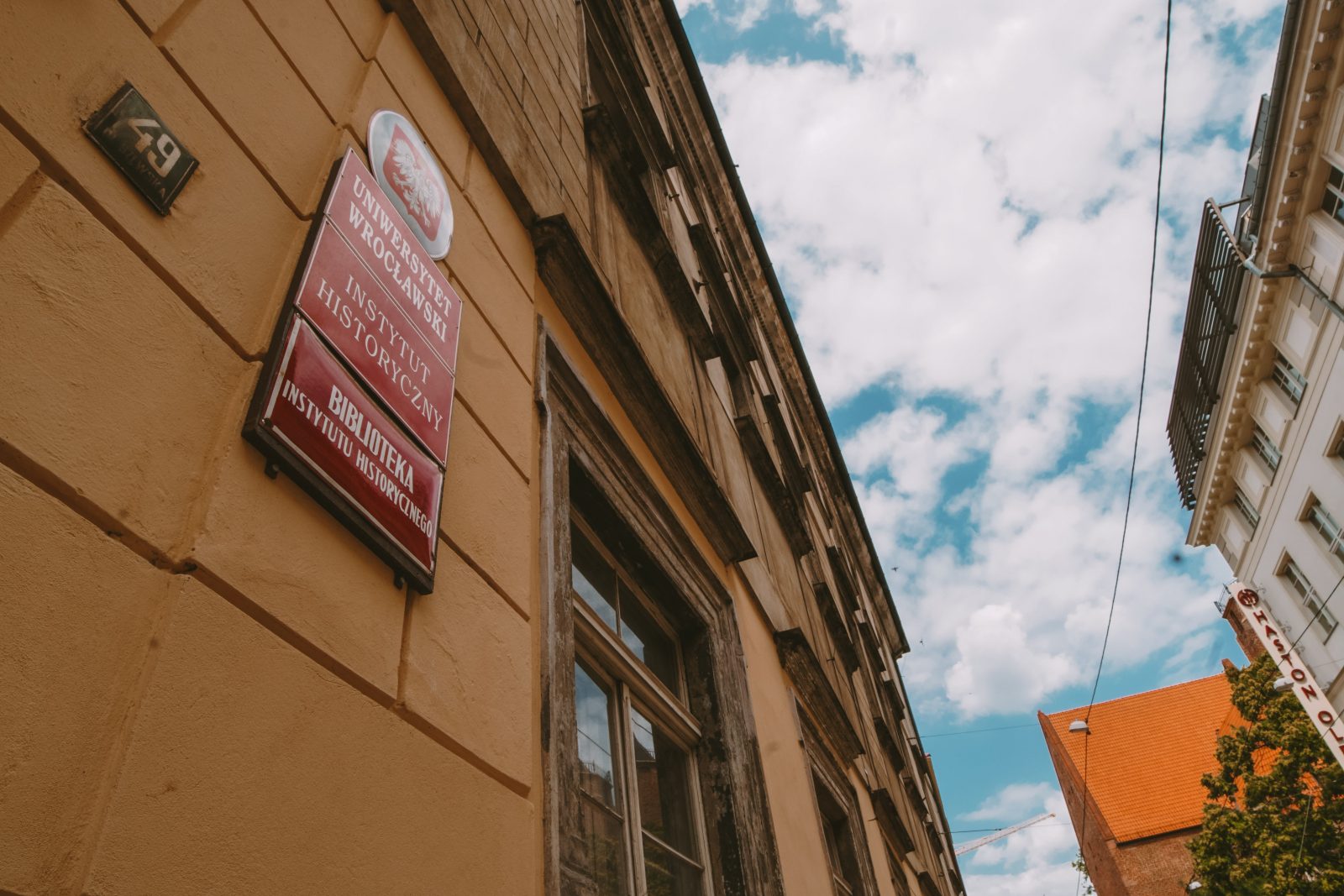 zdjęcie przedstawiające fragment budynku historycznego