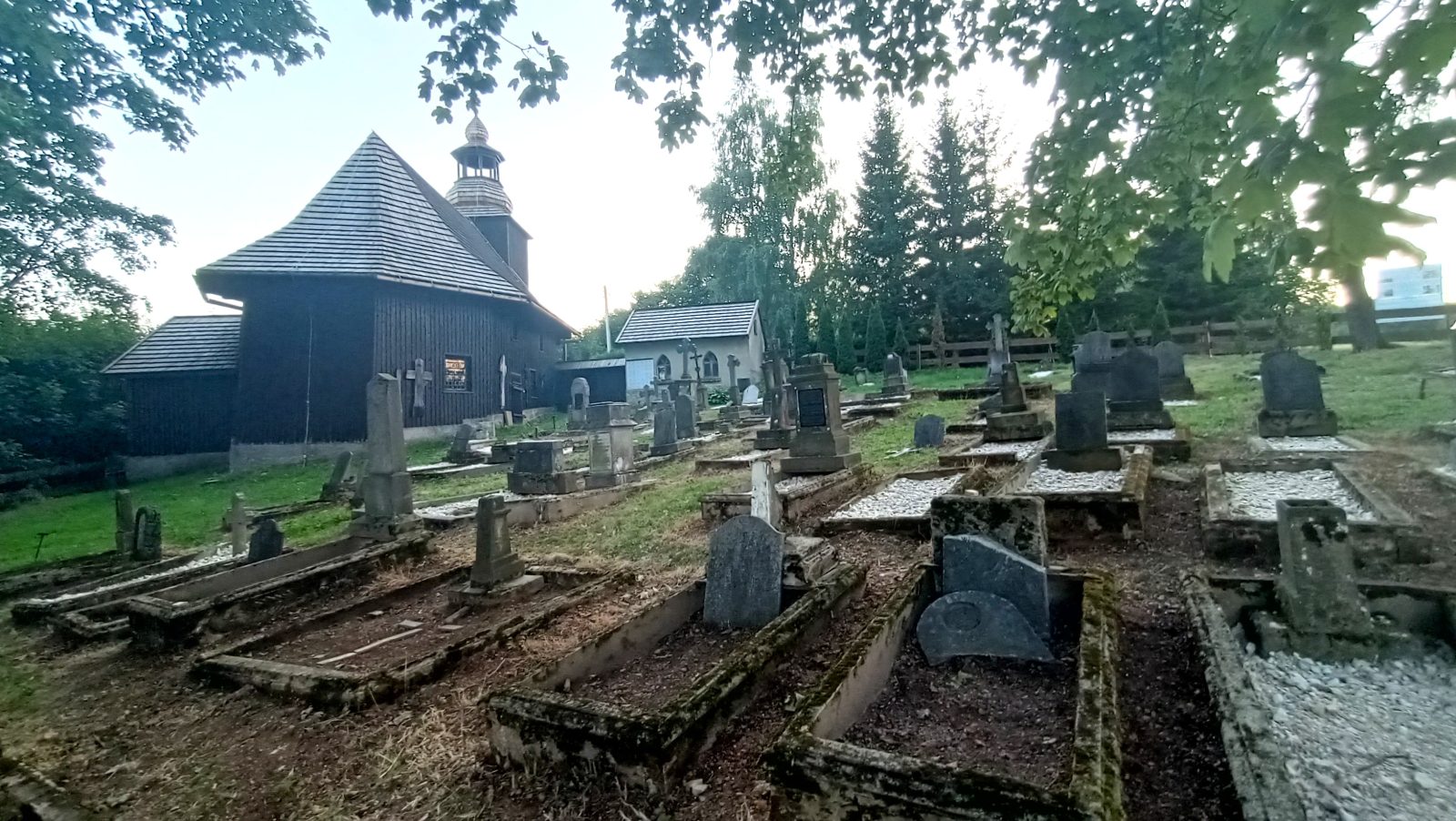 cmentarze wiejskie uwr