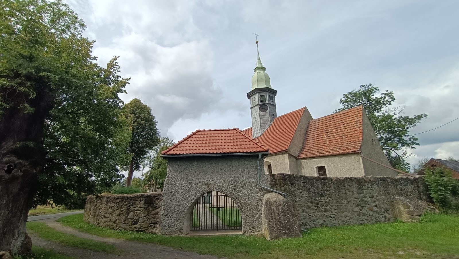 cmentarze wiejskie uwr