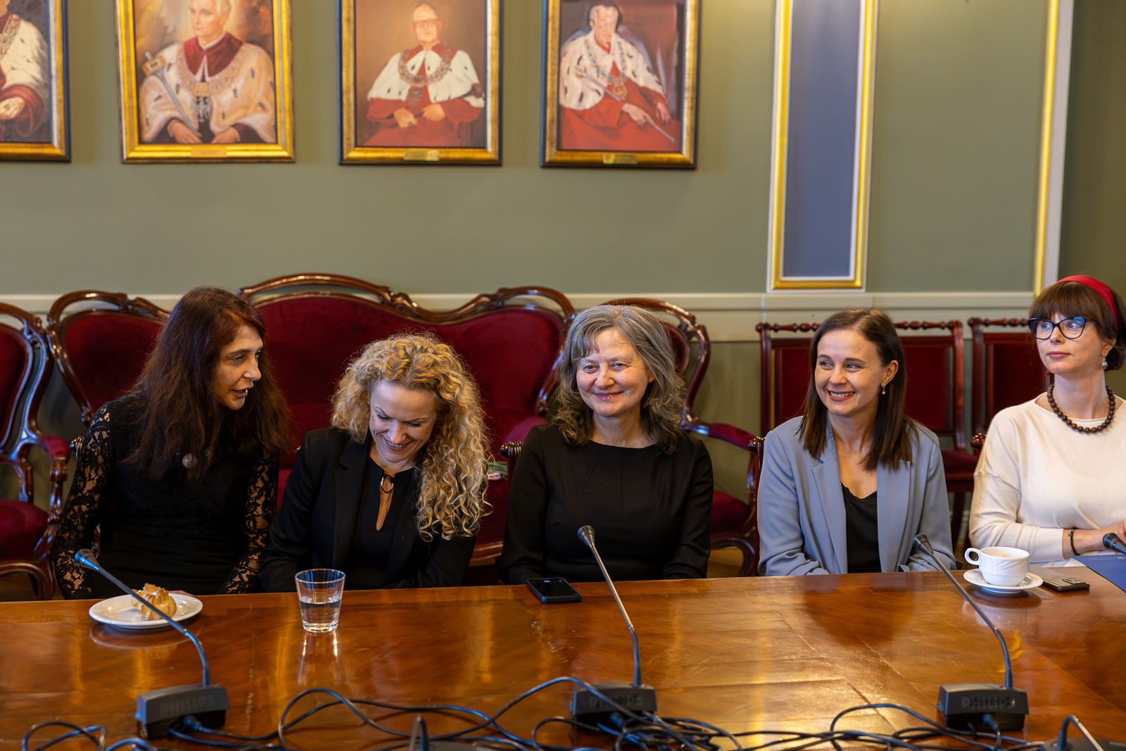 Uroczystość wręczenia dyplomów profesorom tytularnym i uczelnianym. fot. Paweł Piotrowski