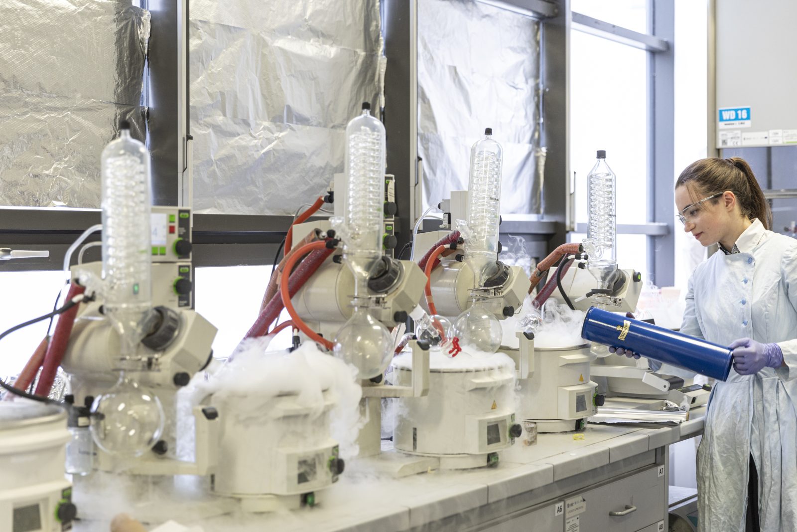 kobieta w laboratorium