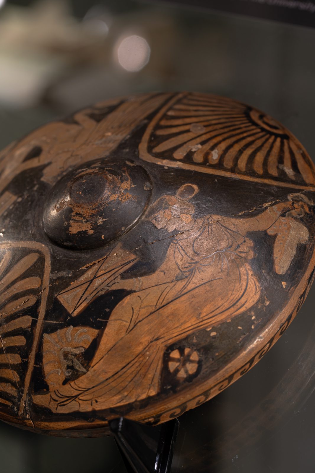 fragment czarnej ceramiki