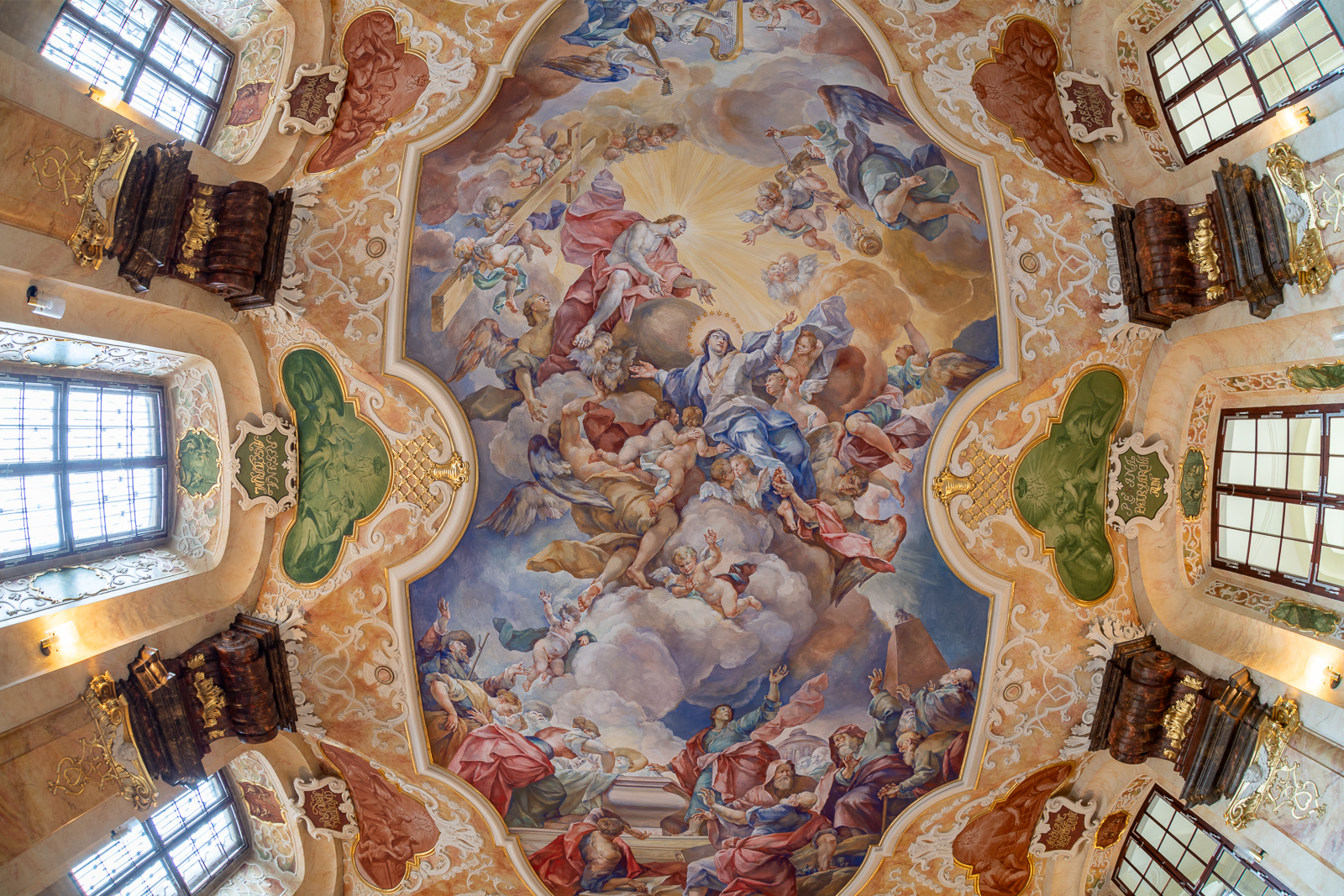 malowidło na suficie