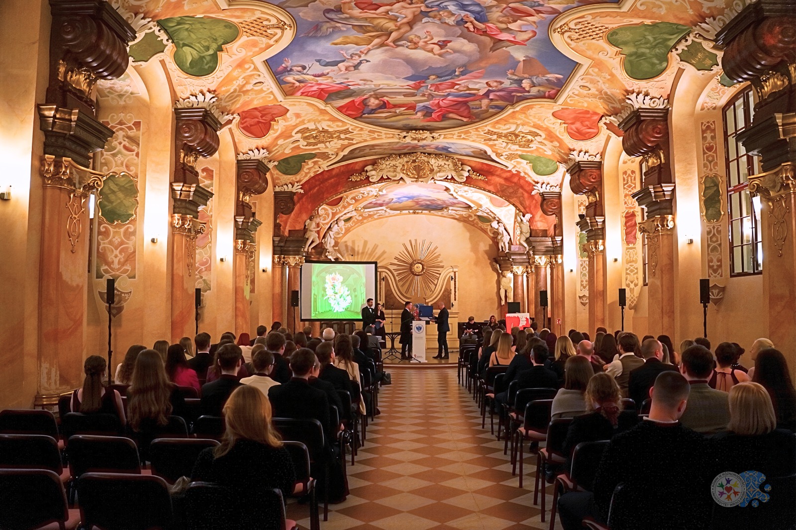 równi w różnorodności uwr