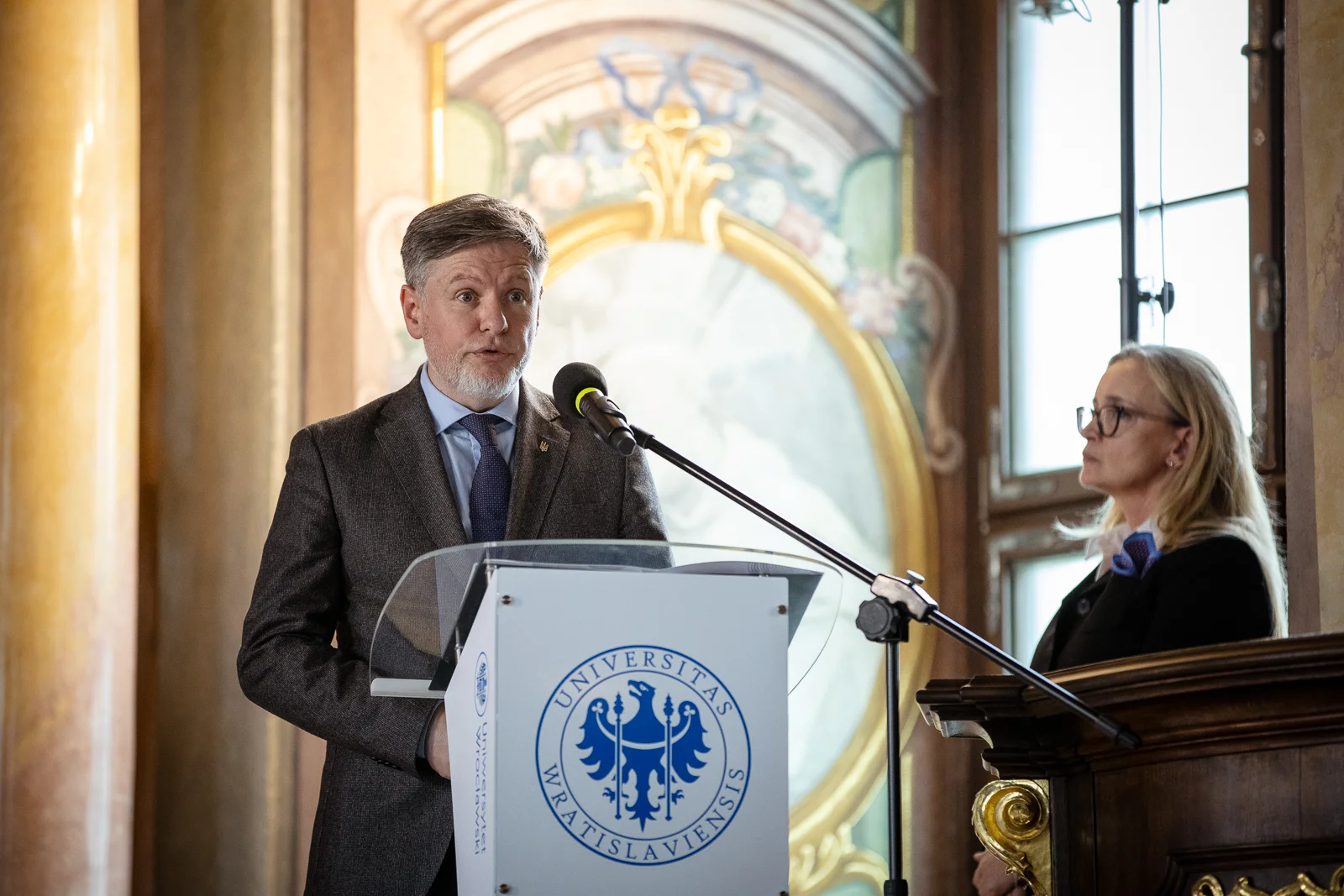 Uroczystość nadania tytułu doktora honoris causa Uniwersytetu Wrocławskiego jednemu z najwybitniejszych współczesnych pisarzy i intelektualistów ukraińskich – Serhijowi Żadanowi. fot. Paweł Piotrowski/UWr